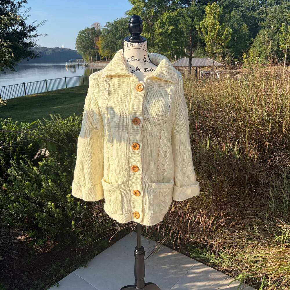 Vintage 80s 90s Cream Cable Knit Cardigan Sweater Size 36 Chunky Preppy